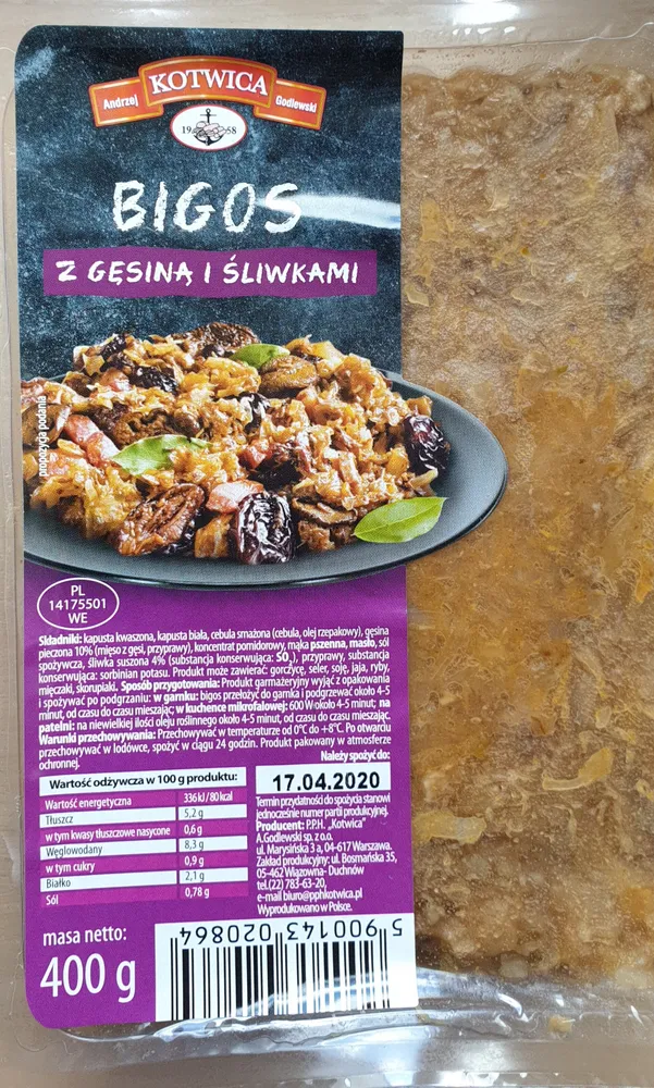 Bigos z gęsiną i śliwkami