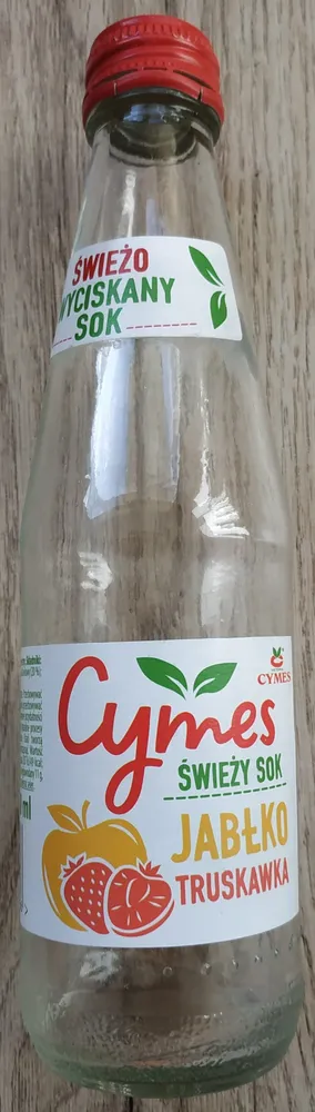 Świeży sok jabłko truskawka