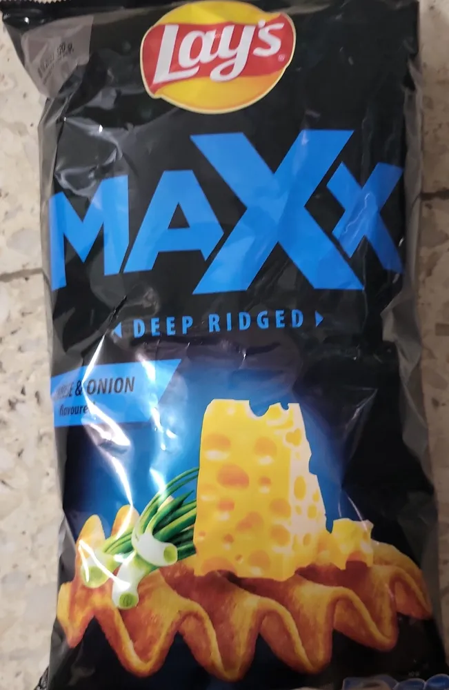 Lays MAXX cheese & onion