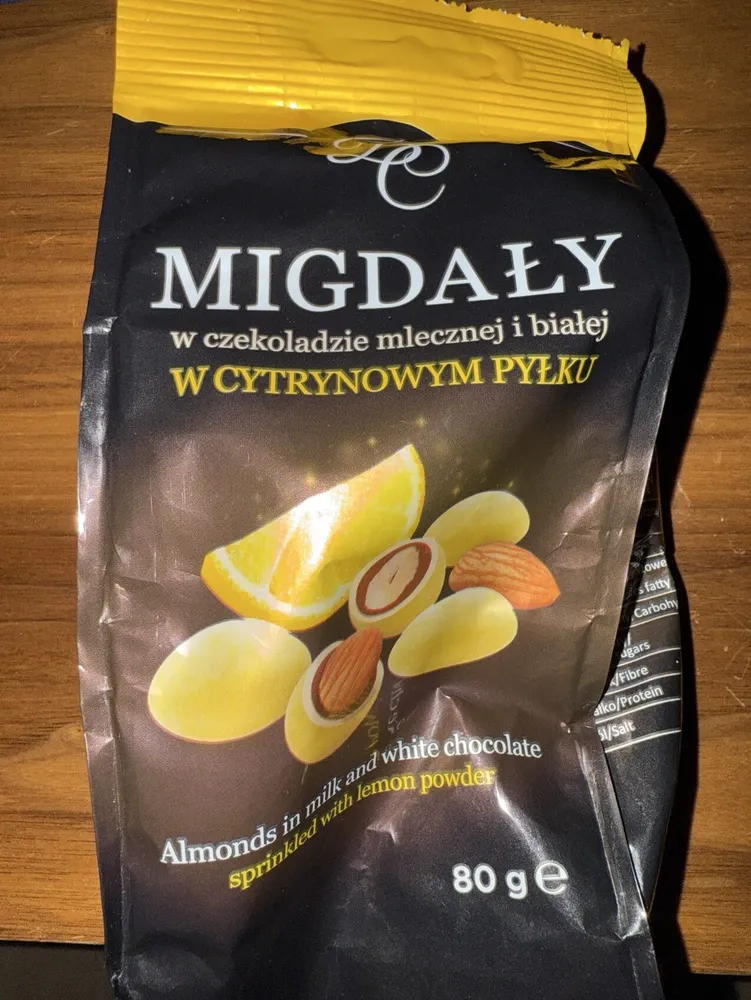 Migdały W Czekoladzie Mlecznej I Białej W Cytrynowym Pyłku