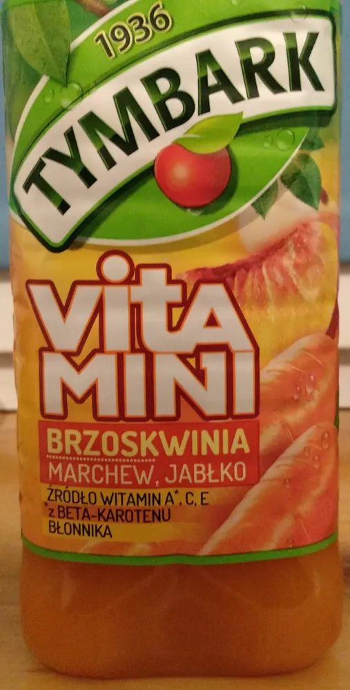 Sok z brzoskwiń, marchwi i jabłek z dodatkiem witamin C i E.