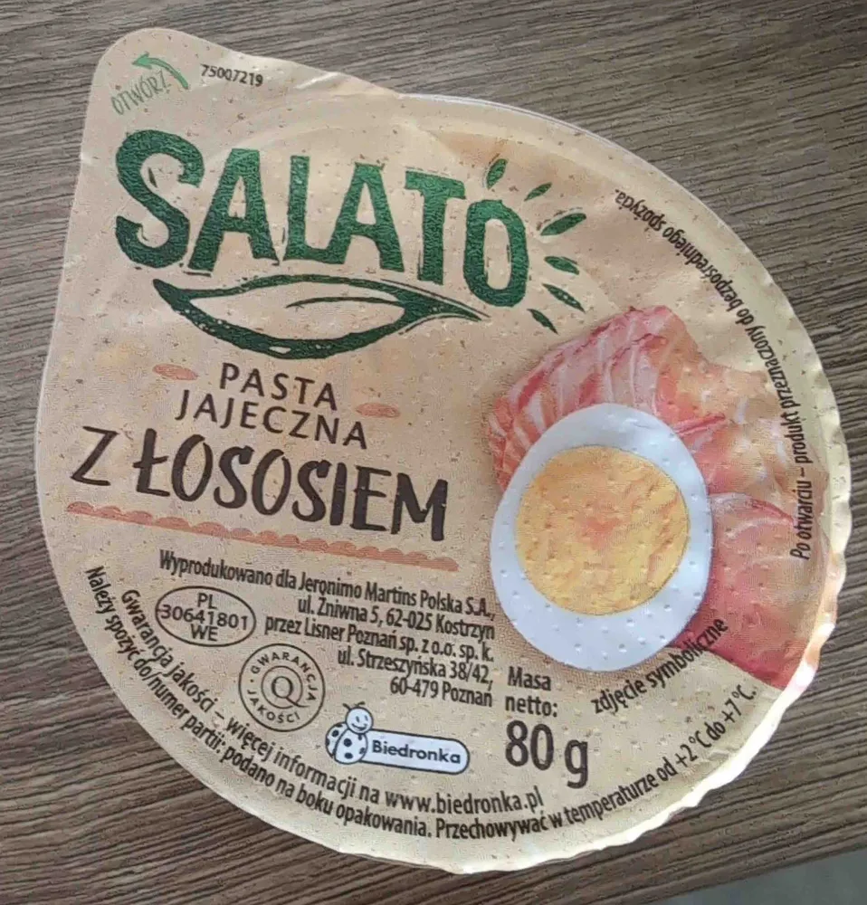 Pasta jajeczna z łososiem