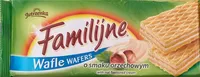 Wafle wafers with nut flavored cream