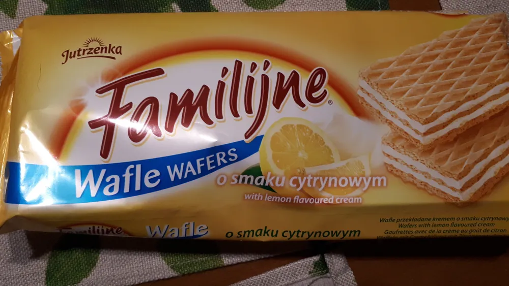 Wafle Familijne o smaku cytrynowym