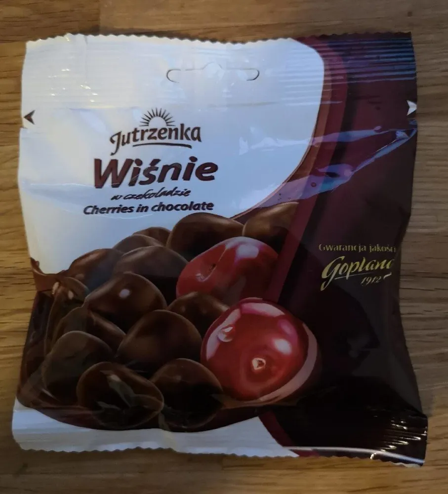 Cherries in chocolate