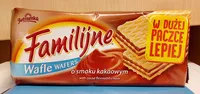 Wafers with cocoa flavoured cream