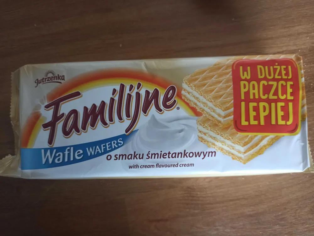 Familijne wafle śmietankowe