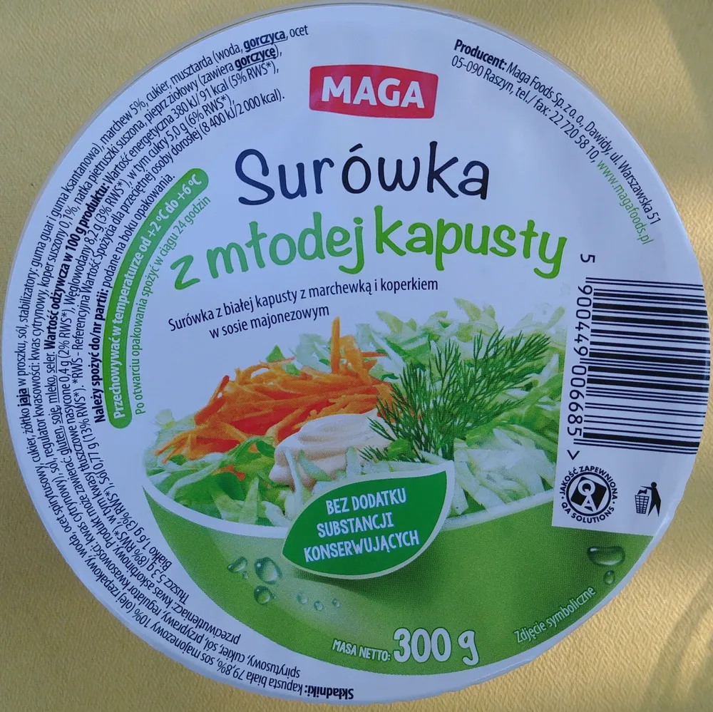 Surówka z młodej kapusty.