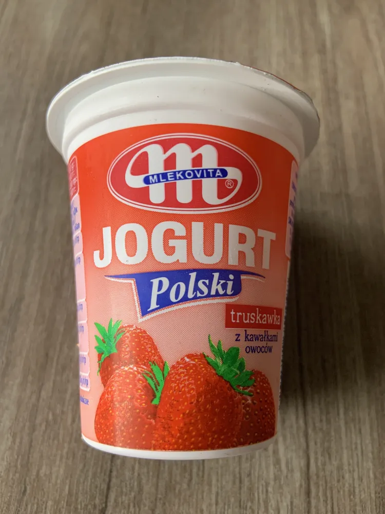 Jogurt Polski truskawka z kawałkami owoców