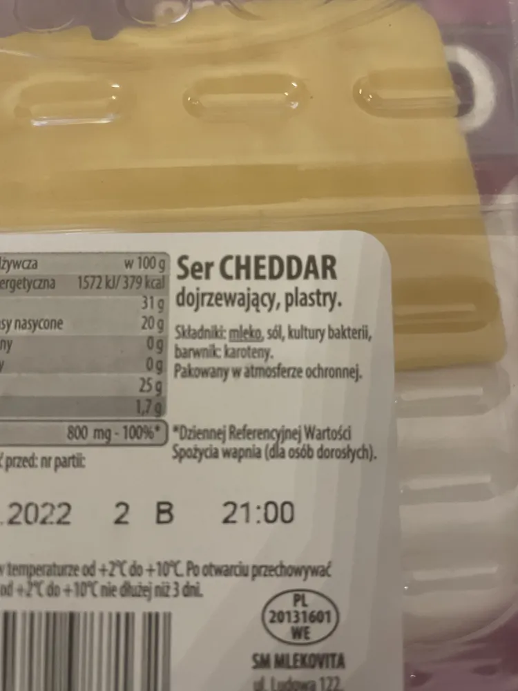 Ser cheddar plastry