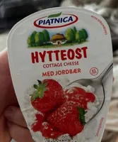 Hytteost med jordbær