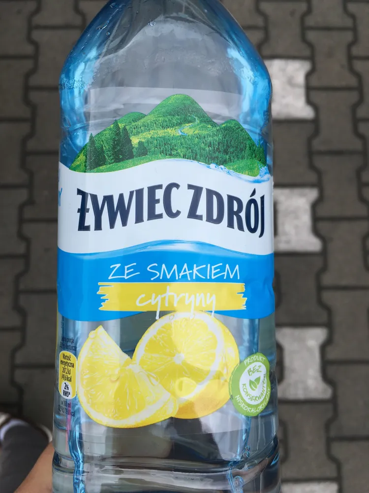 Ze smakiem cytryny