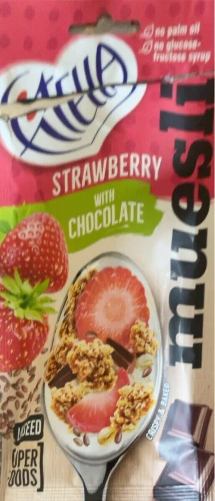 muesli strawberry with chocolate