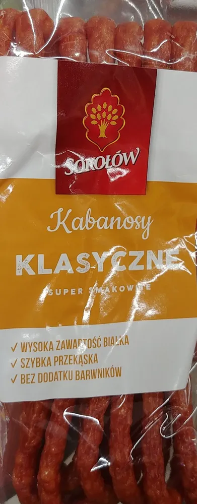 Kabanosy klasyczne wieprzowo-wołowe, drobno rozdrobnione, wędzone, parzone, suszone.
