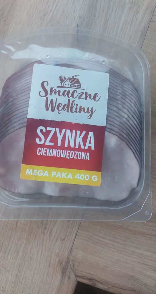 Szynka ciemnowedzona