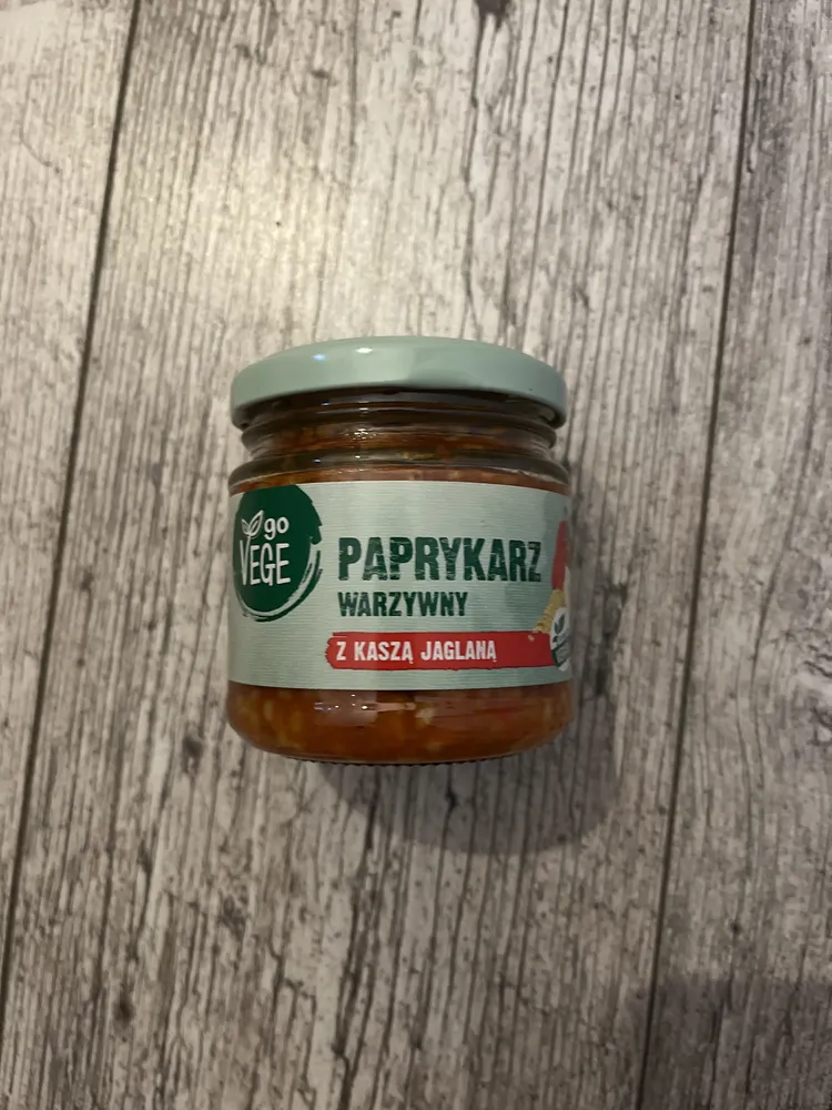 Paprykarz warzywny z kaszą jaglaną