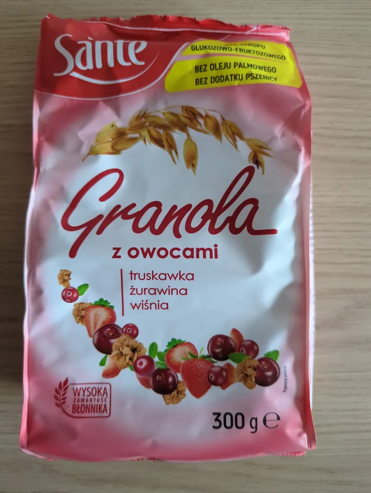Granola z owocami