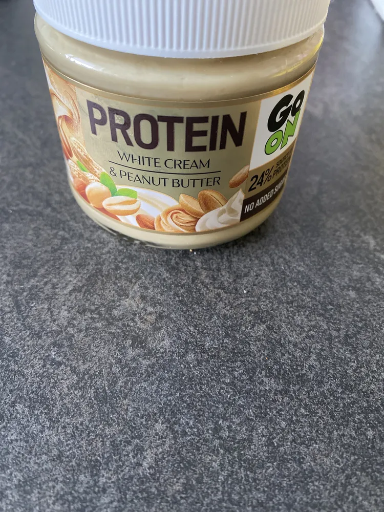 Protein white cream and peanut butter