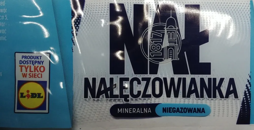Woda mineralna niegazowana