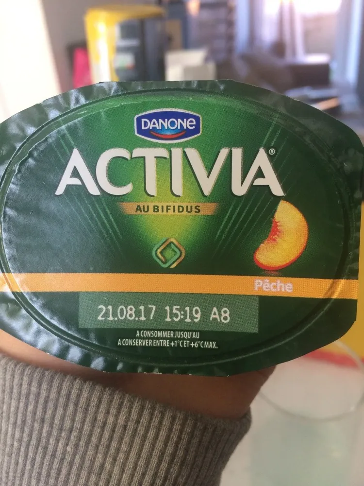 Activia Lait fermenté nature sur lit de pêche