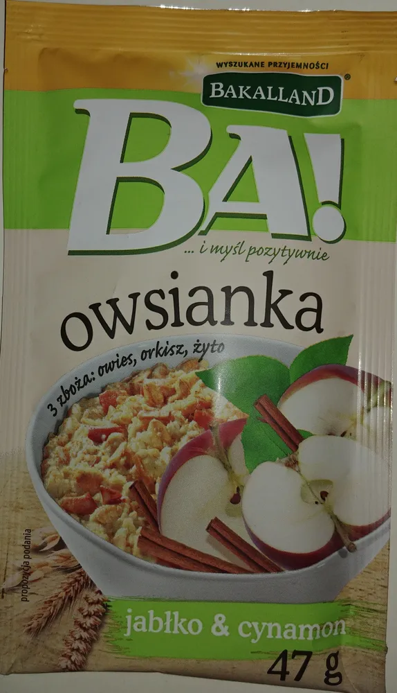 Owsianka z jabłkiem i cynamonem