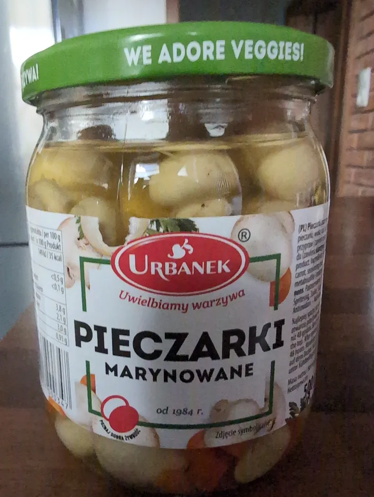Pieczarki marynowane (Picked champignons)