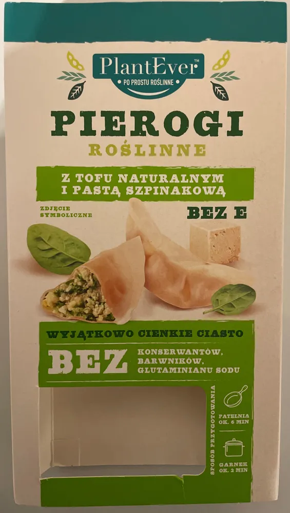 Pierogi roślinne z tofu naturalnym i pastą szpinakową