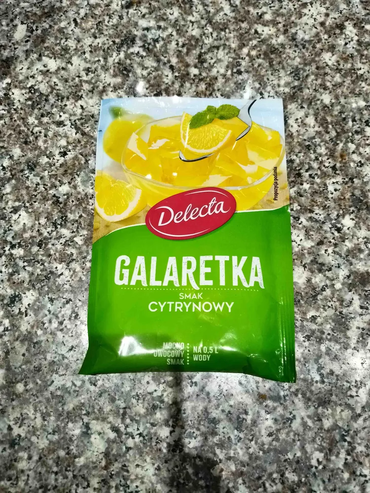 Galaretka o smaku cytrynowym