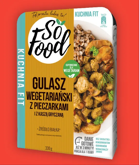 Gulasz wegetariański z pieczarkami i kaszą grzyczaną