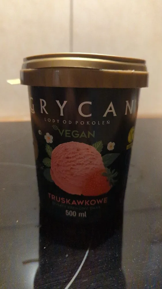 Lody truskawkowe vegan