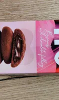 Biscuits with chocolate filling