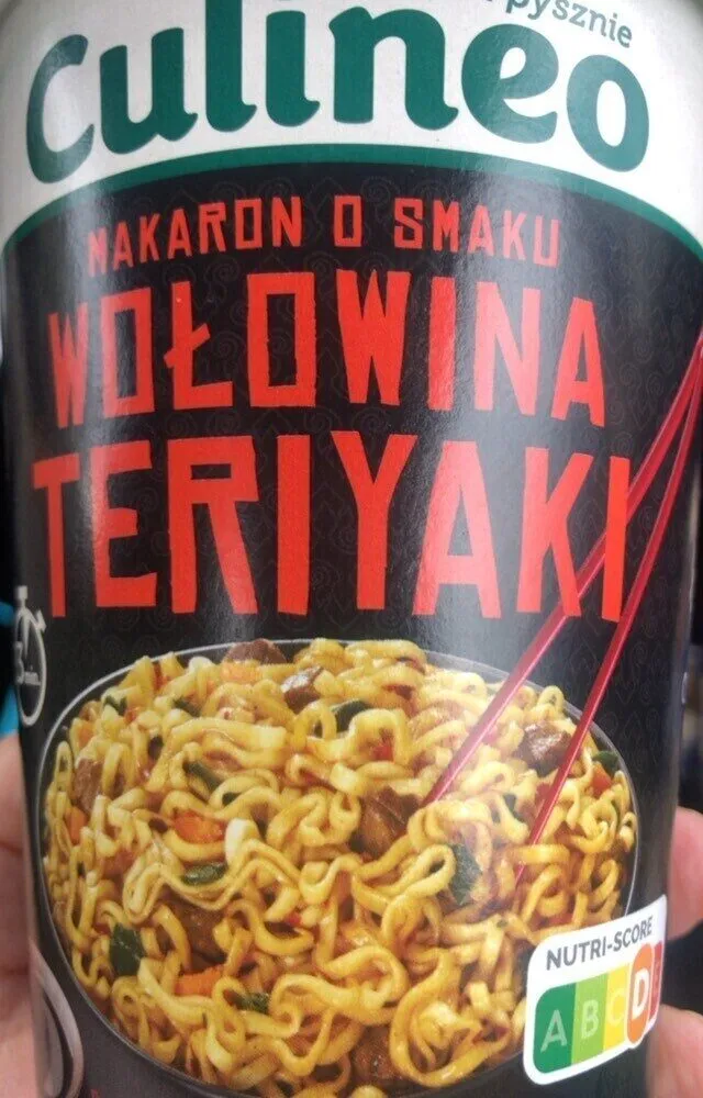 Makaron o smaku wołowina teriyaki