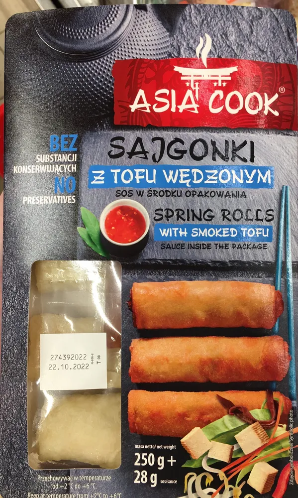 Sajgonki z tofu wędzonym
