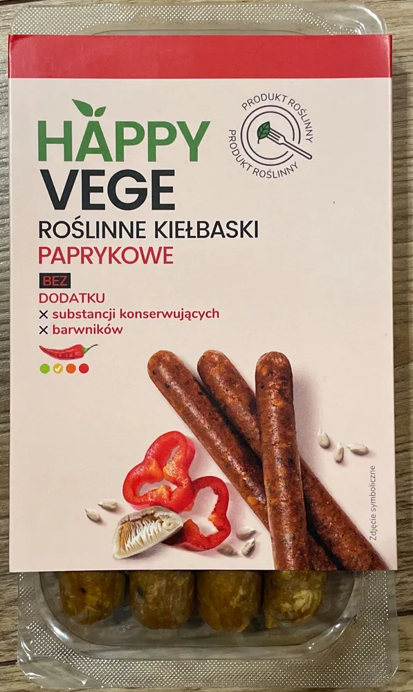 Roślinne kiełbaski paprykowe