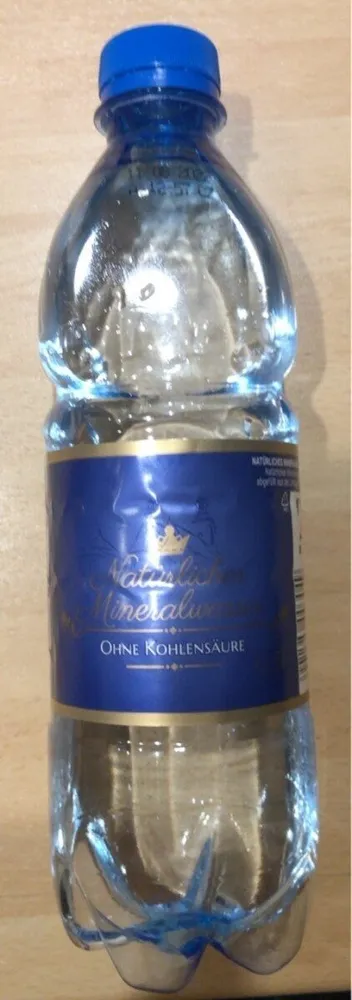 Natürliches Mineralwasser