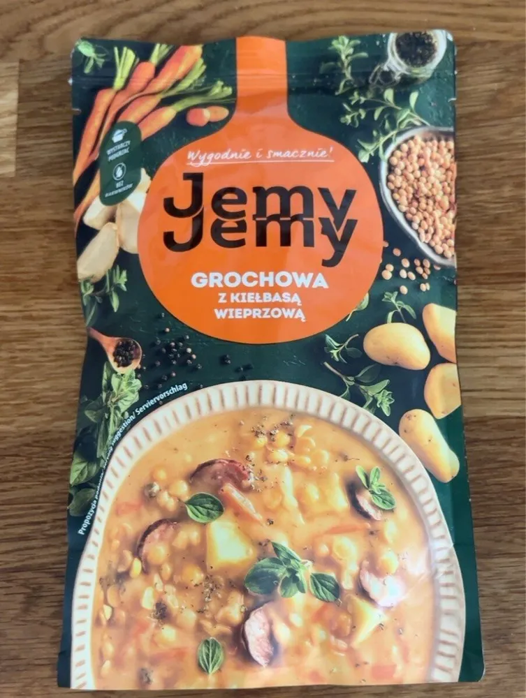 Grochowa z kiebasa wieprzową