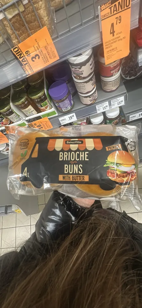 Brioche Buns With Butter