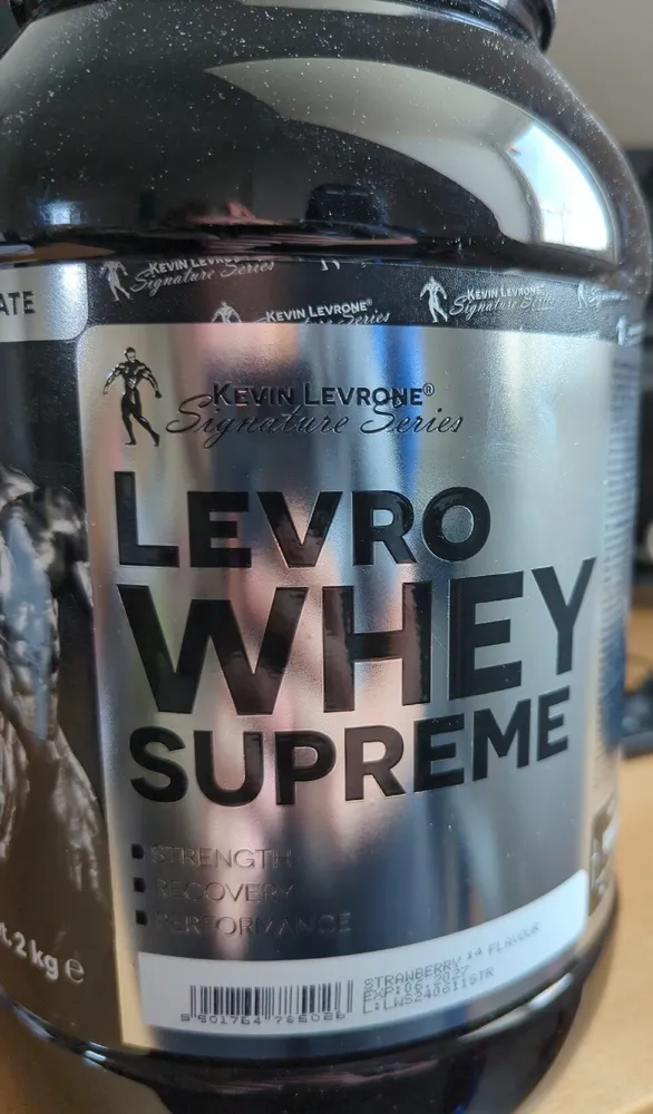 LevroWheySupreme Strawberry Flavour