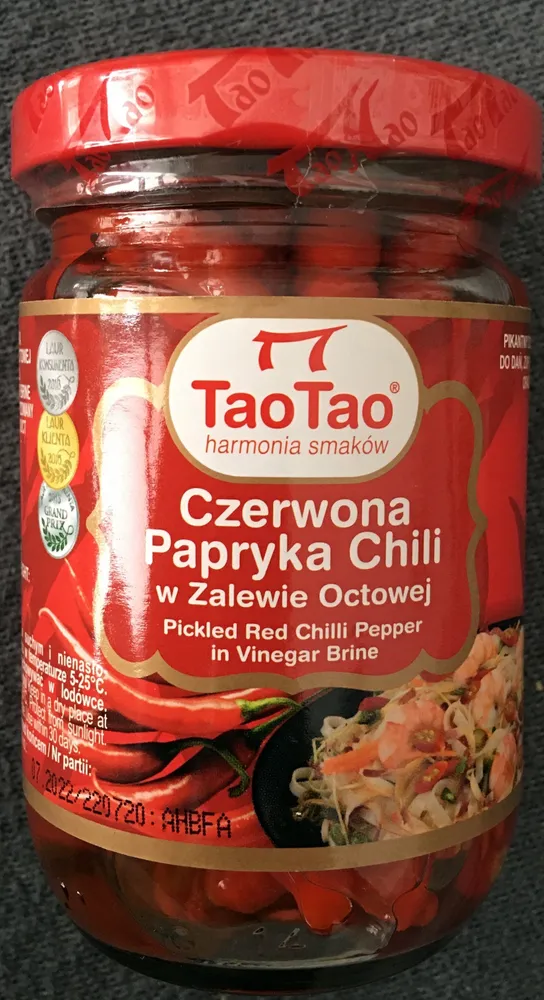 Czerwona papryka chili w zalewie octowej