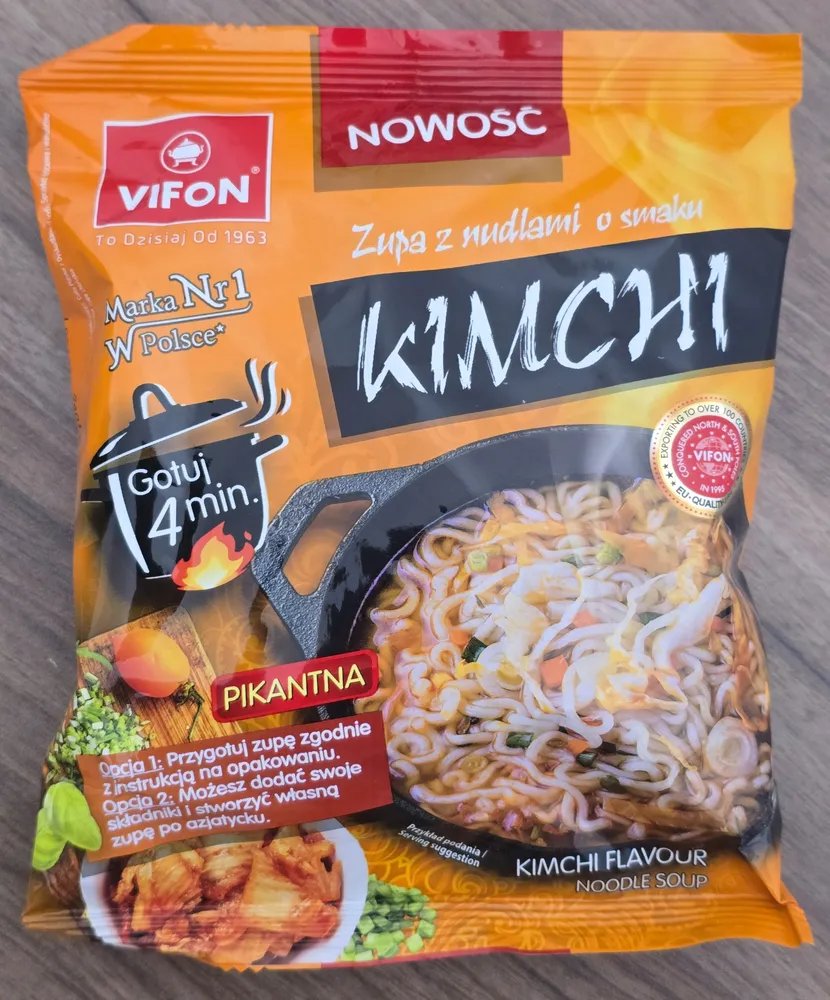Zupa z nudlami o smaku kimchi (pikantna)
