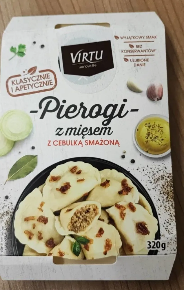 Pierogi z mięsem z cebulką smażoną