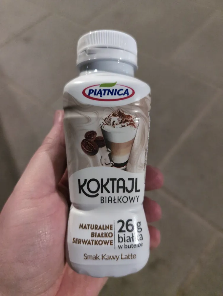 koktajl białkowy kawa latte