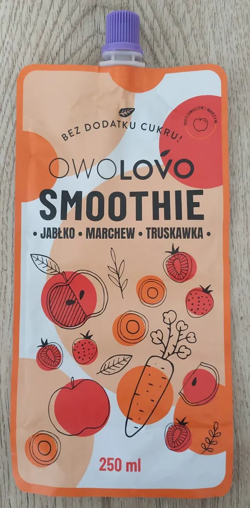 Smoothie jabłko, marchew, truskawka