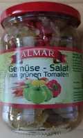 Gemüse-Salat aus grünen Tomaten