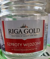 Szproty wędzone w sosie pomidorowym