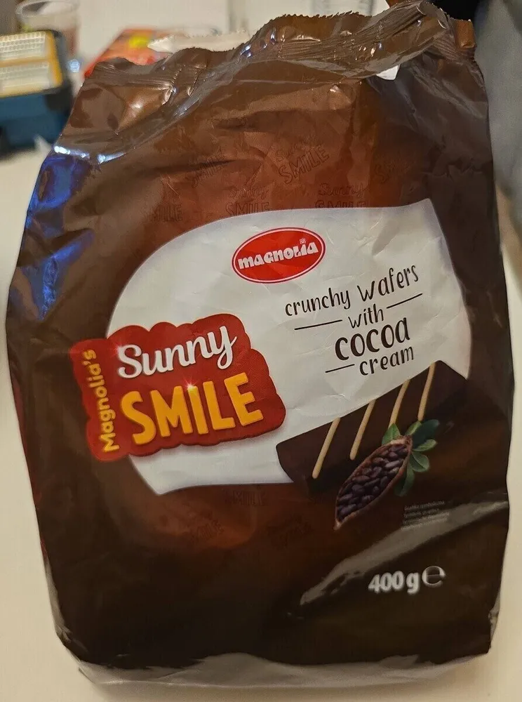 Crunchy wagers with cocoa cream