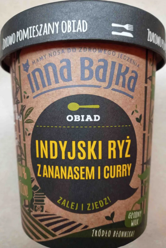Indyjski ryż z ananasem i curry