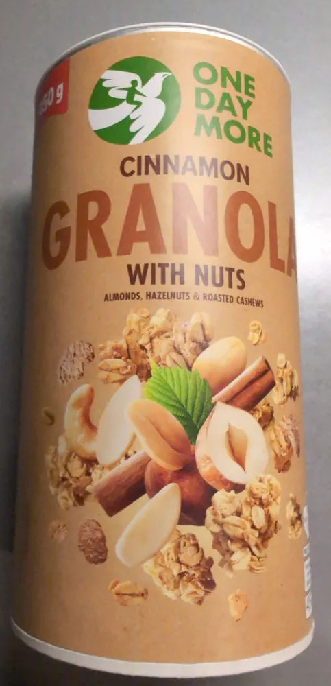 Cinnamon Granola with Nuts