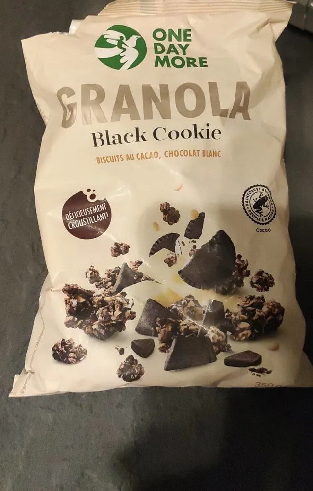 Granola Black Cookie