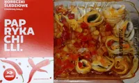Koreczki śledziowe z papryką chilli